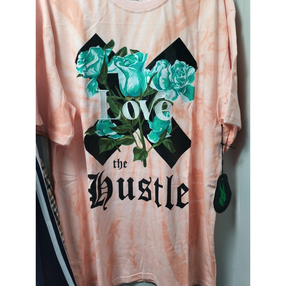 "Love The Hustle" GOAT Brand  T-Shirt Size  *NEW W/Tags* Medium CORAL